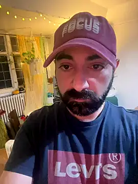 Snapshot of lextalon chatting on 12/04/24, 03:04 lextalon online show from 12/04/24, 03:04