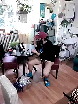 Snapshot of lextalon chatting on 12/15/24, 02:05 lextalon online show from 12/15/24, 02:05