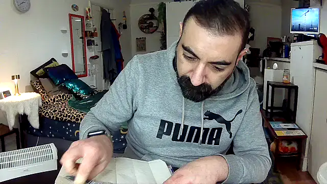 Snapshot of lextalon chatting on 01/13/25, 02:42 lextalon online show from 01/13/25, 02:42