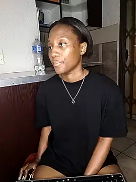 Snapshot of Lucy_Blacksilk chatting on 09/11/25, 11:49 Lucy Blacksilk online show from 09/11/25, 11:49