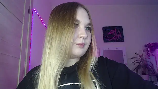 Snapshot of Greeenfriends6969 chatting on 12/27/24, 07:57 Greeenfriends6969 online show from 12/27/24, 07:57