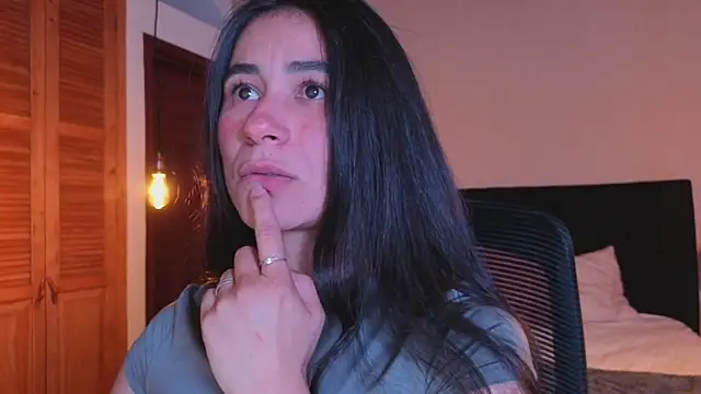 ChloeTurner  online show from 02/17/26, 08:15