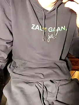 langelul12 online show from 01/06/25, 07:45