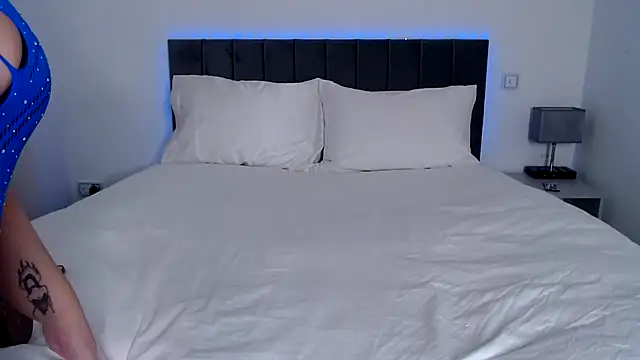 BritishJuicyAva online show from 12/04/25, 04:38