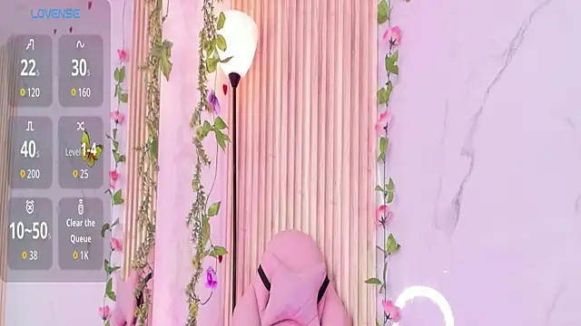 Aria montgomeri online show from 12/15/25, 02:32