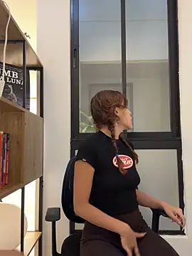 Katee Jones online show from 02/16/26, 08:16