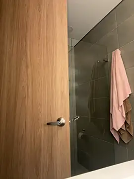 Katee Jones online show from 04/05/26, 12:52