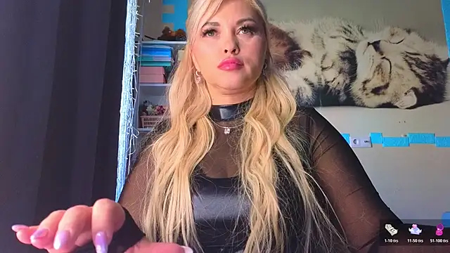 Snow Goddess online show from 05/17/26, 01:58