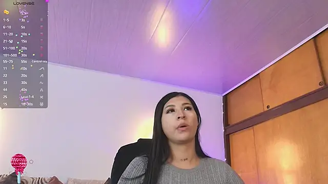 Snapshot of _gaby2 chatting on 07/11/26, 11:24 gaby2 online show from 07/11/26, 11:24