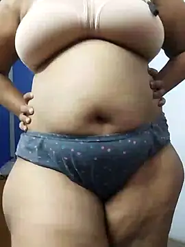 Snapshot of susmithasushi81 chatting on 01/05/25, 11:15 susmithasushi81 online show from 01/05/25, 11:15