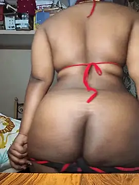 Snapshot of susmithasushi81 chatting on 10/13/25, 05:24 susmithasushi81 online show from 10/13/25, 05:24