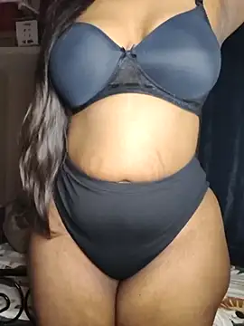 Snapshot of susmithasushi81 chatting on 03/23/26, 07:18 susmithasushi81 online show from 03/23/26, 07:18