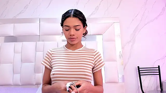 BritneyCollins online show from 11/15/25, 12:02