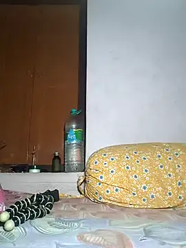 Snapshot of IndianRima chatting on 02/17/25, 02:42 IndianRima online show from 02/17/25, 02:42