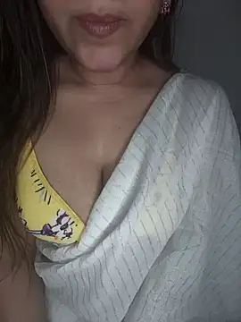 aRiNaAh online show from 02/05/25, 05:53