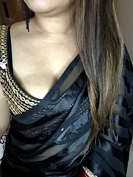 aRiNaAh online show from 02/07/25, 05:18