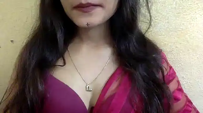 Snapshot of krati74 chatting on 01/13/25, 03:26 krati74 online show from 01/13/25, 03:26