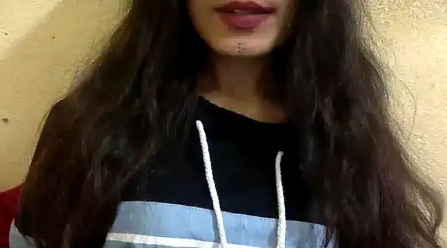 Snapshot of krati74 chatting on 01/29/25, 05:45 krati74 online show from 01/29/25, 05:45