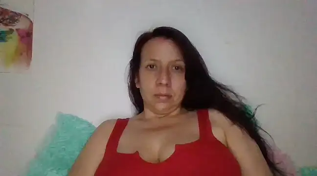 Snapshot of milfevha chatting on 01/27/25, 11:33 milfevha online show from 01/27/25, 11:33