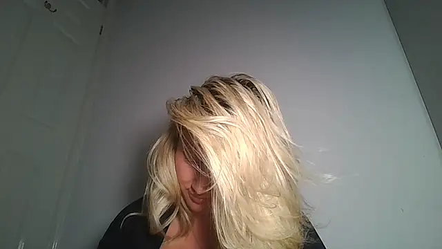 Snapshot of LibertyBliss chatting on 05/10/26, 08:58 LibertyBliss online show from 05/10/26, 08:58