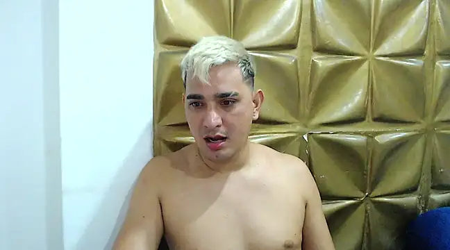 Snapshot of BOYSPEIN chatting on 01/25/25, 04:35 BOYSPEIN online show from 01/25/25, 04:35