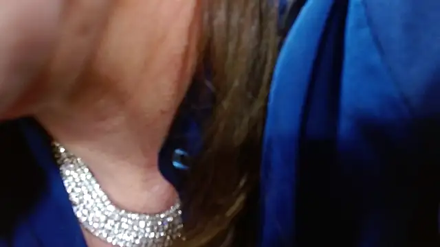 MelaniaKnauss online show from 01/06/25, 07:56