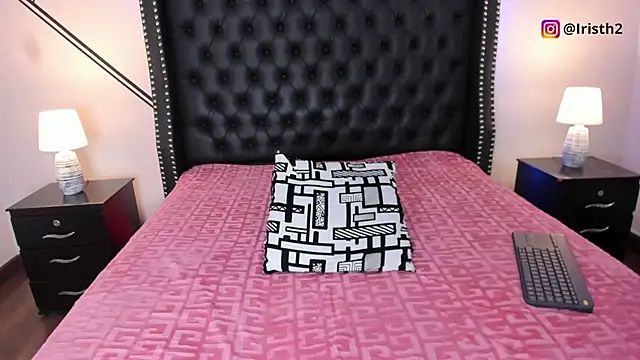 Snapshot of Iris_Thompson_ chatting on 03/09/25, 04:44 Iris Thompson online show from 03/09/25, 04:44