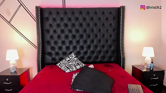 Snapshot of Iris_Thompson_ chatting on 03/18/25, 11:42 Iris Thompson online show from 03/18/25, 11:42