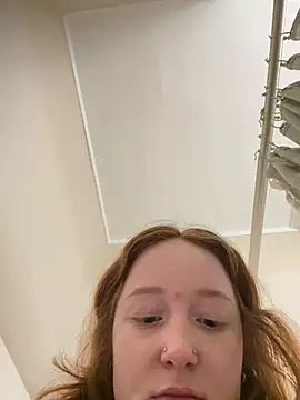 Snapshot of gingerbabe18 chatting on 02/21/26, 02:23 gingerbabe18 online show from 02/21/26, 02:23