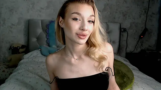 Ella Milla online show from 05/20/26, 01:39