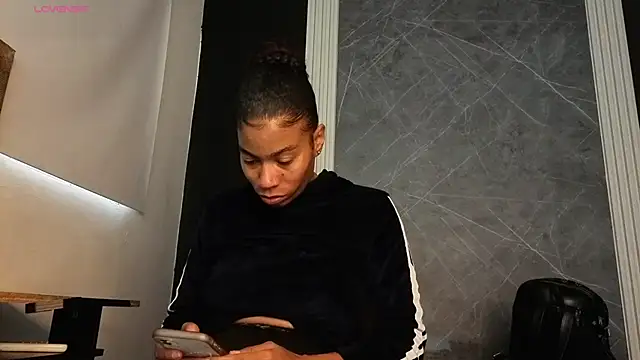 YummyDuooo online show from 11/26/25, 12:06