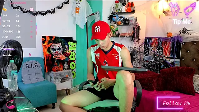 flowers18 online show from 10/15/25, 09:37