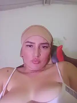 Celeste camila18 online show from 07/17/26, 06:09