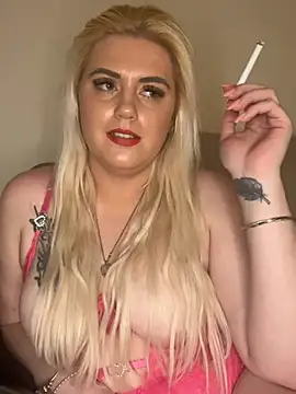 Blondiee3088 online show from 02/09/25, 07:19