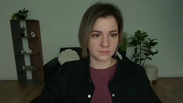 Snapshot of MariaSttone chatting on 12/03/24, 11:55 MariaSttone online show from 12/03/24, 11:55