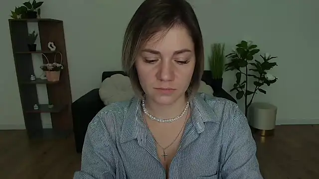 Snapshot of MariaSttone chatting on 12/06/24, 03:00 MariaSttone online show from 12/06/24, 03:00