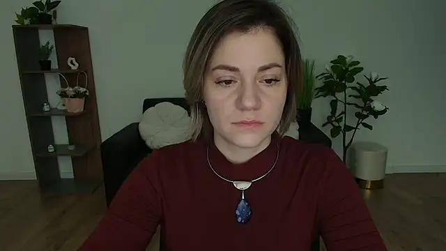 Snapshot of MariaSttone chatting on 12/08/24, 11:46 MariaSttone online show from 12/08/24, 11:46
