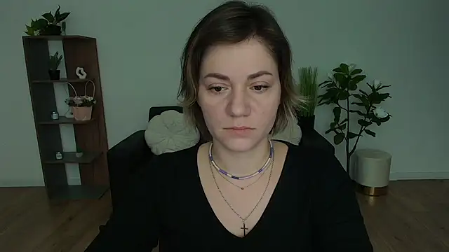 Snapshot of MariaSttone chatting on 12/11/24, 09:09 MariaSttone online show from 12/11/24, 09:09