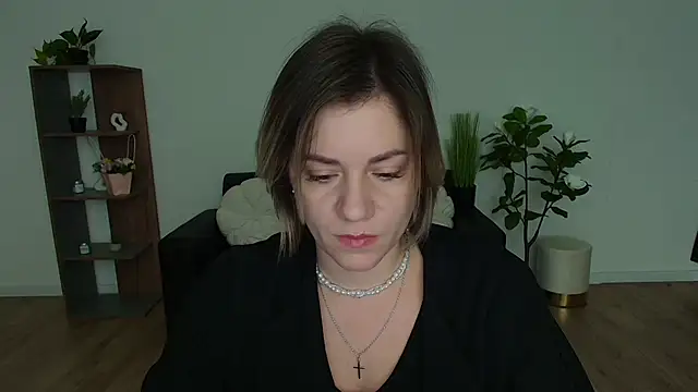 Snapshot of MariaSttone chatting on 12/16/24, 03:54 MariaSttone online show from 12/16/24, 03:54