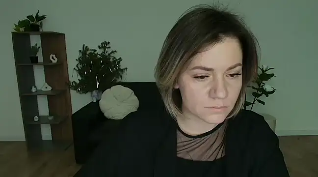Snapshot of MariaSttone chatting on 01/04/25, 03:49 MariaSttone online show from 01/04/25, 03:49
