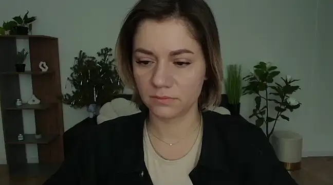 Snapshot of MariaSttone chatting on 01/06/25, 09:52 MariaSttone online show from 01/06/25, 09:52