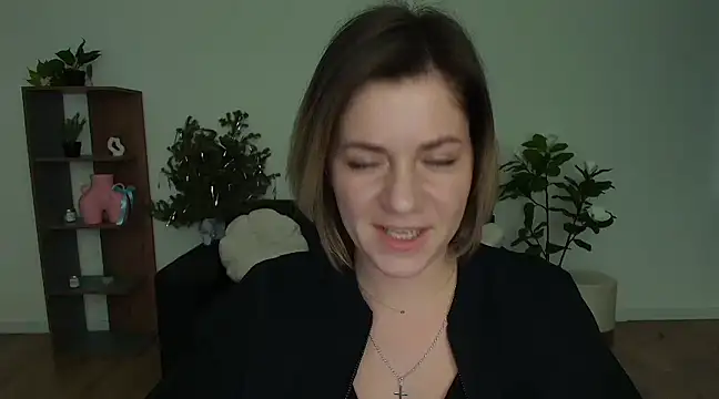 Snapshot of MariaSttone chatting on 01/11/25, 02:25 MariaSttone online show from 01/11/25, 02:25