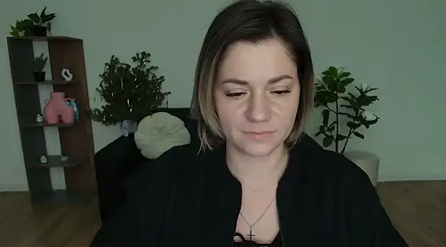 Snapshot of MariaSttone chatting on 01/12/25, 03:03 MariaSttone online show from 01/12/25, 03:03