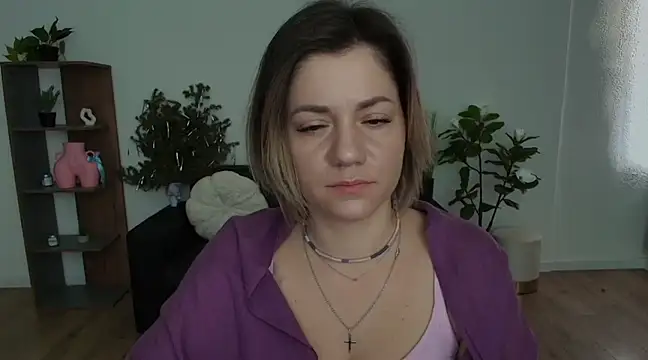 Snapshot of MariaSttone chatting on 01/13/25, 10:58 MariaSttone online show from 01/13/25, 10:58