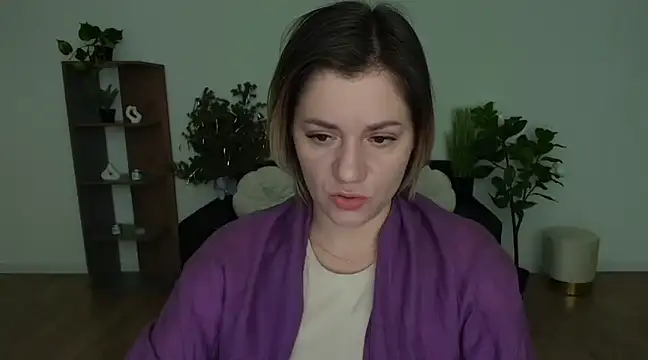 Snapshot of MariaSttone chatting on 01/15/25, 04:43 MariaSttone online show from 01/15/25, 04:43