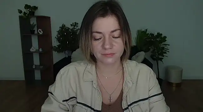 Snapshot of MariaSttone chatting on 01/27/25, 03:50 MariaSttone online show from 01/27/25, 03:50