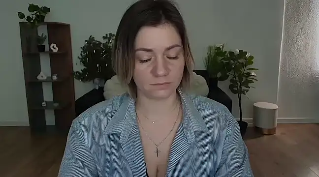 Snapshot of MariaSttone chatting on 01/29/25, 01:07 MariaSttone online show from 01/29/25, 01:07