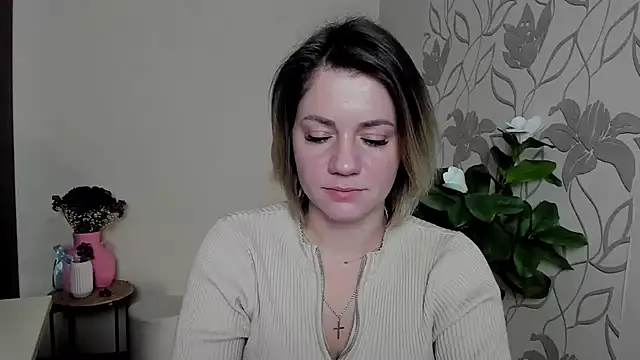Snapshot of MariaSttone chatting on 02/18/25, 07:09 MariaSttone online show from 02/18/25, 07:09
