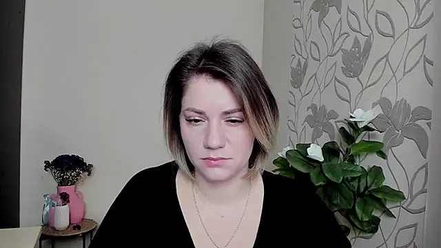 Snapshot of MariaSttone chatting on 02/22/25, 11:24 MariaSttone online show from 02/22/25, 11:24