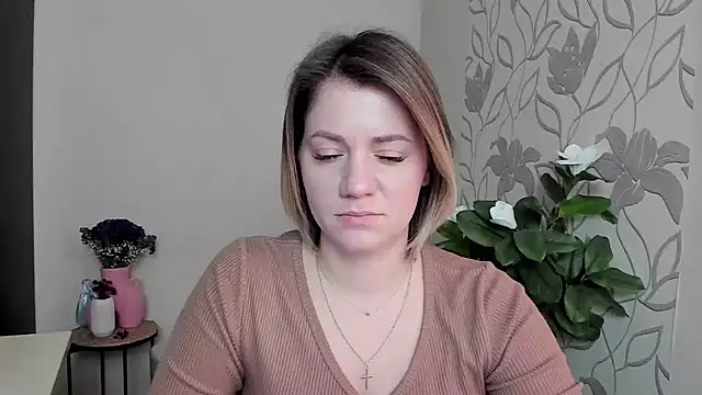 Snapshot of MariaSttone chatting on 02/27/25, 01:49 MariaSttone online show from 02/27/25, 01:49